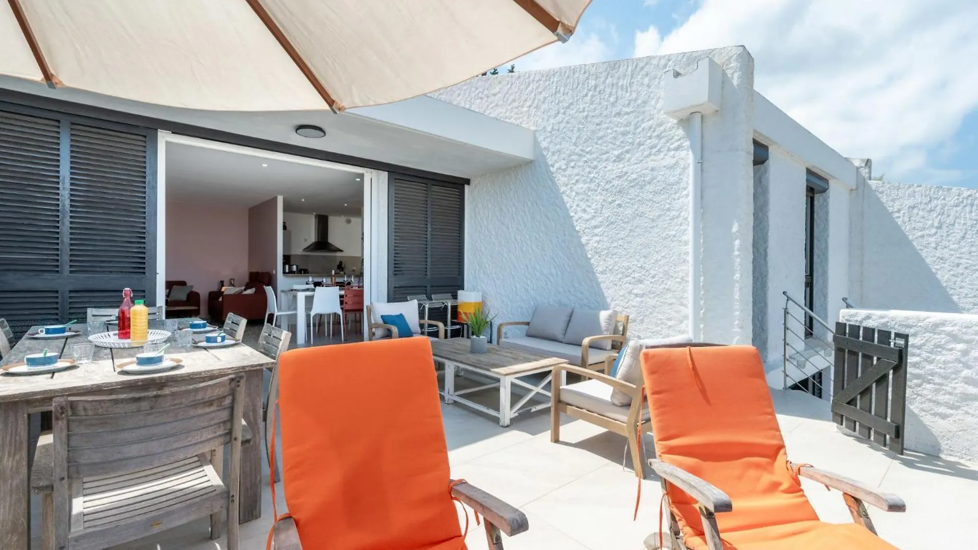 Holiday Home Domaine De Maure Vieil By Interhome 망들리유 라 나플  망들리유 라 나플